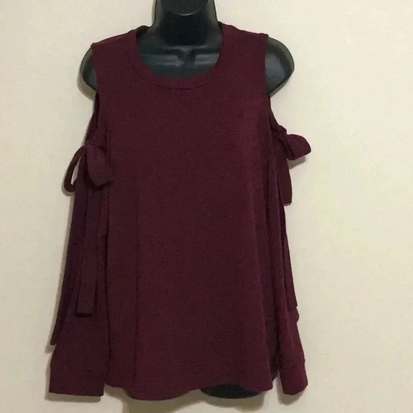 Pleione Cold Shoulder Sweatshirt Size S - Picture 2 of 6